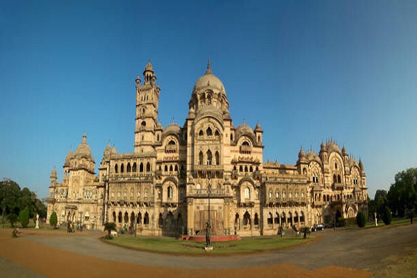 delhi to vadodara cabs